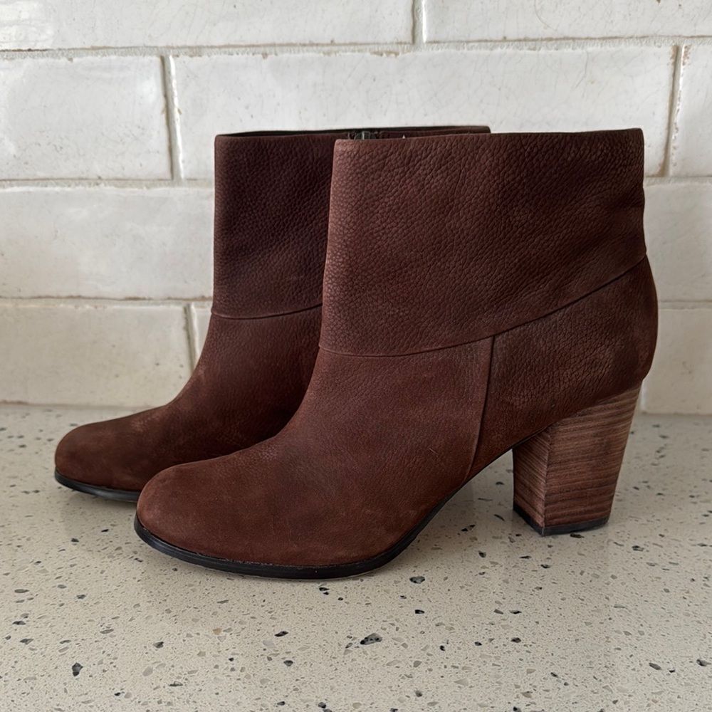 Cole Haan Cassidy Nike Air Chestnut Brown Nubuck Ankle Boots Heels Women’s 9.5B
